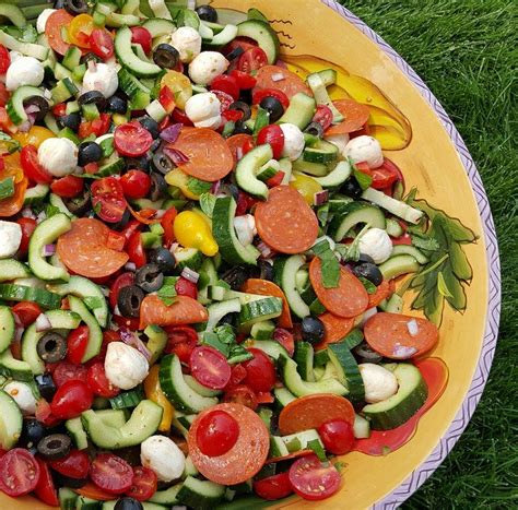 supreme-pizza-inspired-salad-clean-food-crush image