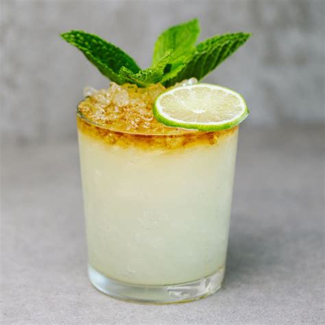 mai-tai-cocktail-recipe-liquorcom image