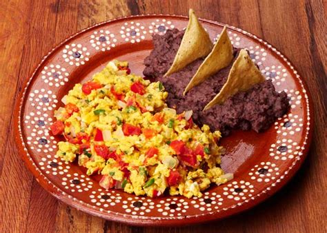 huevo-a-la-mexicana-recipe-mexican-food-journal image