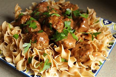 meatballs-and-gravy-with-noodles-lisa-g-cooks image