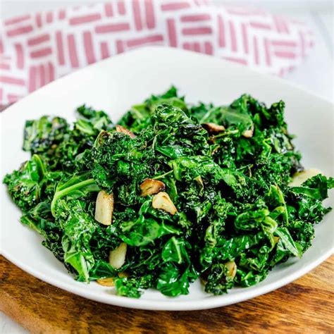 easy-chinese-style-garlic-kale-stir-fry-lowcarbingasian image