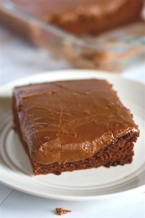 sinfully-rich-chocolate-cake-creative-mom-e image