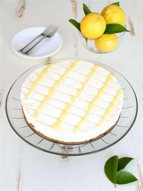 almost-no-bake-lemon-curd-icebox-cheesecake image