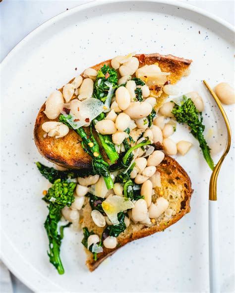 white-beans-on-toast-a-couple-cooks image