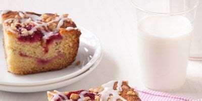 spiced-cranberry-coffee-cake-recipe-womans-day image