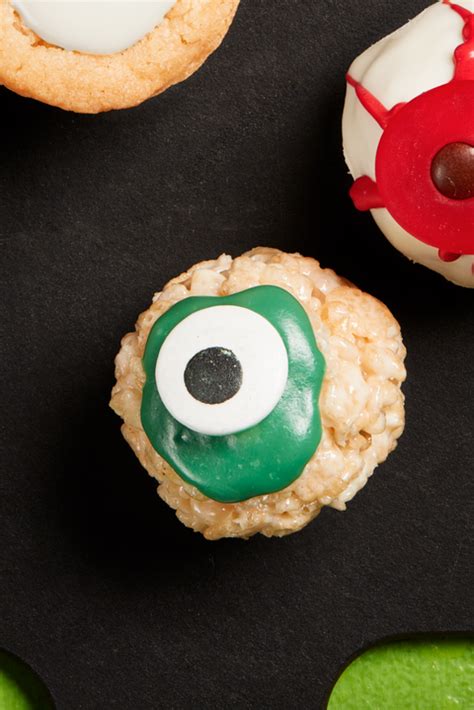 best-cereal-treat-eyeballs-recipe-how-to-make-cereal image