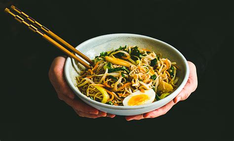 korean-spicy-noodle-salad-cooking-with-lei image
