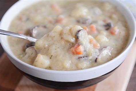 russian-potato-and-mushroom-leek-soup-mels-kitchen image
