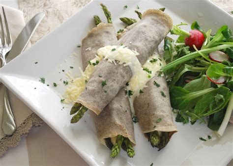 crepes-with-mornay-sauce-eat-gluten-free image