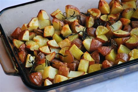 patate-arrosto-oven-roasted-potatoes-recipe-the image