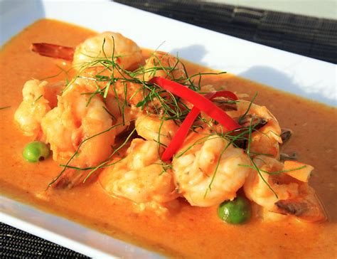 shrimp-curry-with-choo-chee-curry-paste image