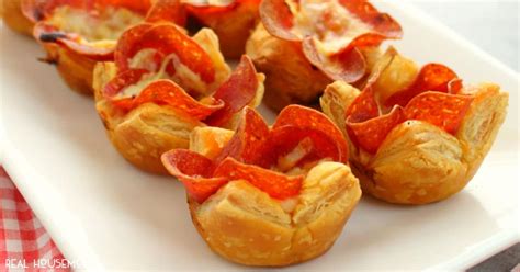 pepperoni-pizza-puffs-real-housemoms image