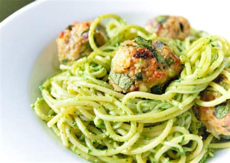 spaghetti-and-turkey-meatballs-with-spinach-pesto image