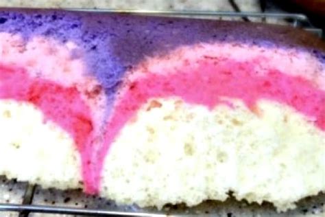 how-to-make-tie-dye-cake-little-cooks-reading-books image