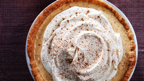 how-to-make-pumpkin-pie-with-a-snickerdoodle-crust image