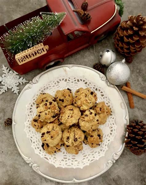 rock-cookies-with-walnuts-and-raisins-بسكوت-الصخرة image