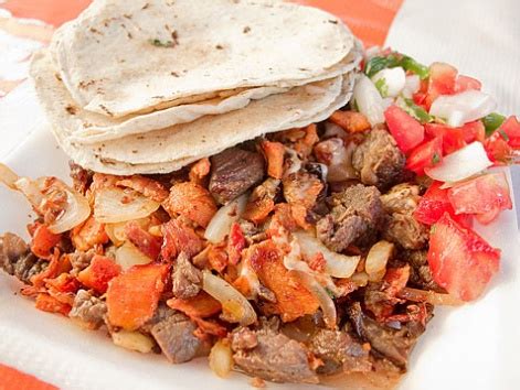 alambre-oaxaca-mexico-local-food-guide-eat image