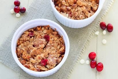 pear-cranberry-crisp-with-white-chocolate-tasty image
