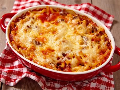 beef-macaroni-casserole-recipe-cdkitchencom image