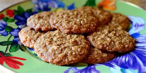 best-brown-sugar-oatmeal-cookies-recipe-how-to-make image