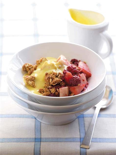 delicious-pear-and-raspberry-crumble-healthy-food image