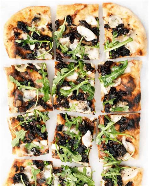 grilled-arugula-pizza-with-sun-dried-tomatoes-last image