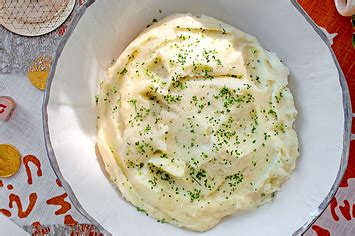 how-to-make-horseradish-chive-mashed-potatoes-for image
