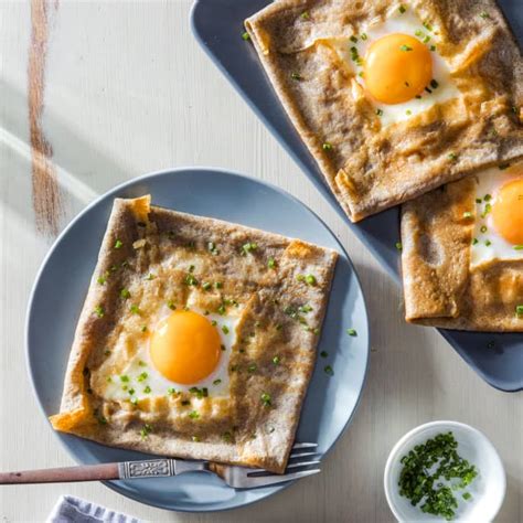 buckwheat-crepes-with-ham-egg-and-cheese-galettes image
