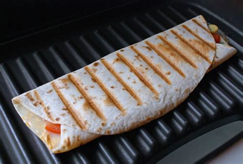 grilled-cheese-tortilla-jamie-geller image