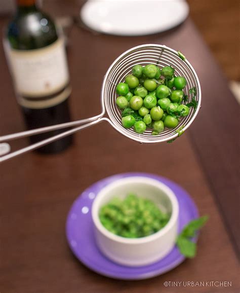 fresh-english-peas-with-mint-tiny-urban-kitchen image