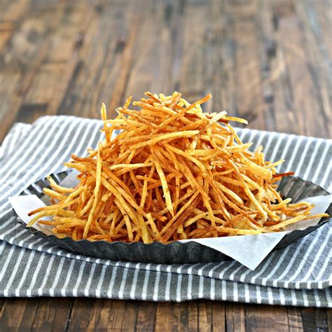 crispy-crunchy-shoestring-potatoes-simply-sated image