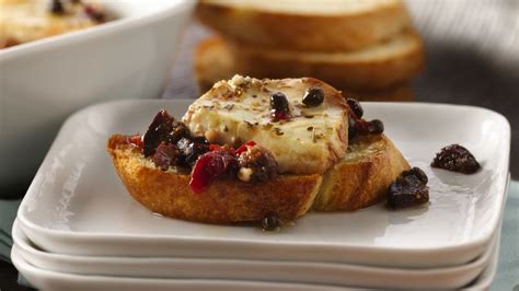 baked-goat-cheese-crostini-recipe-pillsburycom image