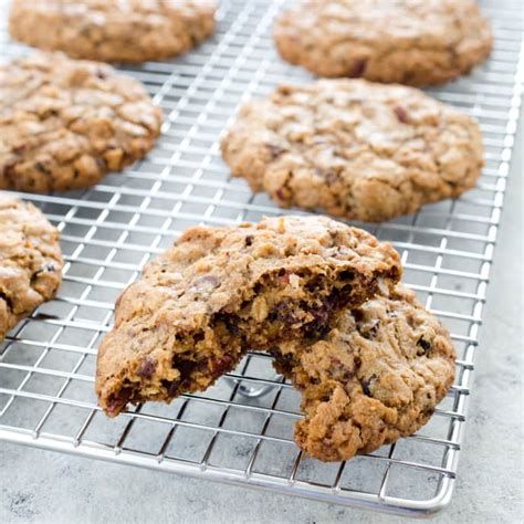 chocolate-chunk-oatmeal-cookies-with-dried-cherries image