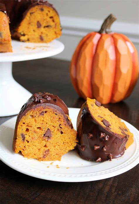 easy-pumpkin-chocolate-chip-bundt-cake-kindly image