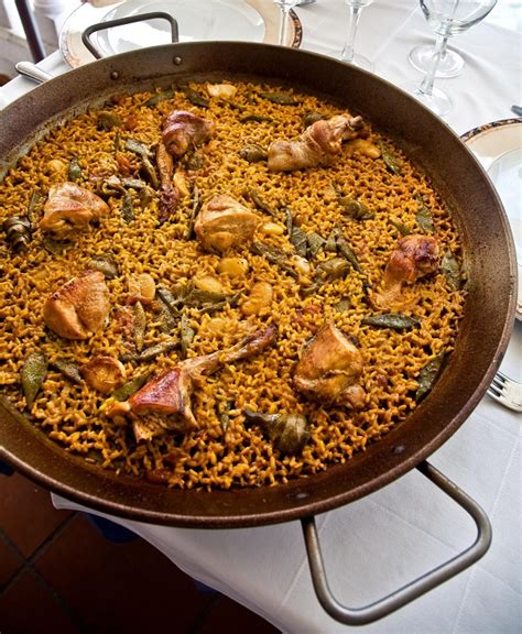 paella-valenciana-recipe-the-traditional-paella image