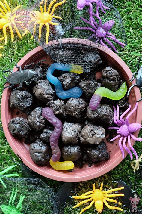 halloween-special-dirt-balls-with-worms-bear image