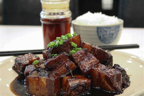 anthony-zhaos-red-braised-pork-recipe-chinese image