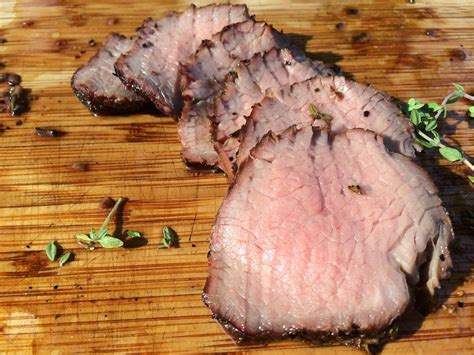 red-wine-marinade-for-tri-tip-steak-easy-delicious image