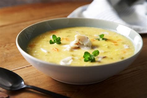 psarosoupa-fish-soup-with-avgolemono-diane-kochilas image