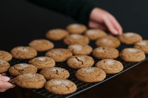 spicy-ginger-molasses-crinkle-cookies-classic image