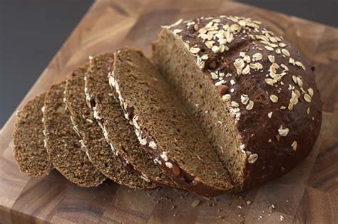 oatmeal-walnut-bread-red-star-yeast image