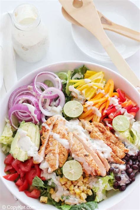 chicken-fajita-salad-with-salsa-verde-dressing-copykat image