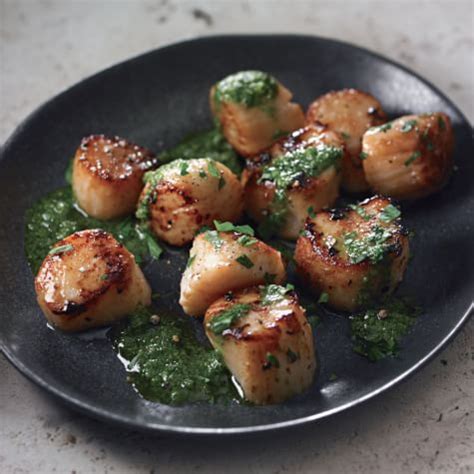 panfried-scallops-with-salsa-verde-williams-sonoma image
