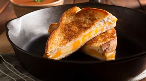 the-perfect-sourdough-grilled-cheese image