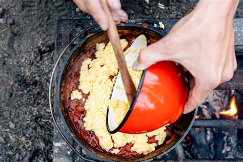 dutch-oven-chili-and-cornbread-fresh-off-the-grid image