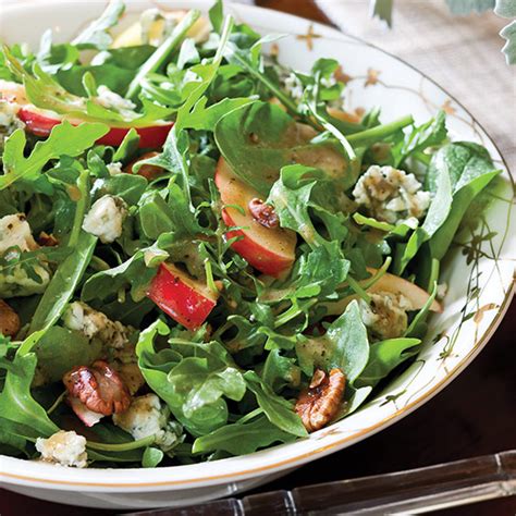 apple-pecan-spinach-salad-paula-deen-magazine image