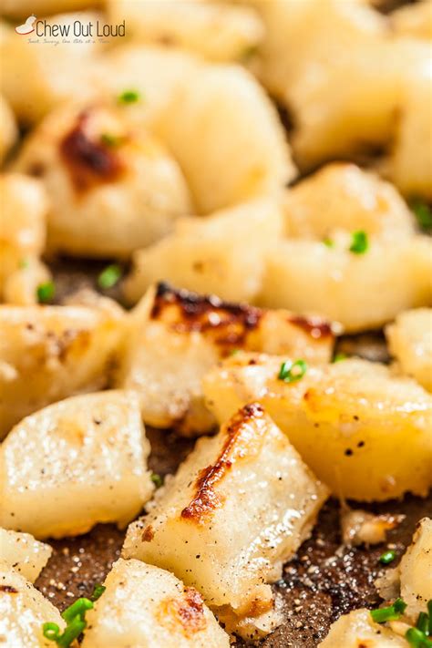 garlic-roasted-potatoes-with-lemon-how-to-roast image