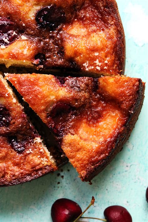 apricot-cherry-and-almond-cake-with-cinnamon image