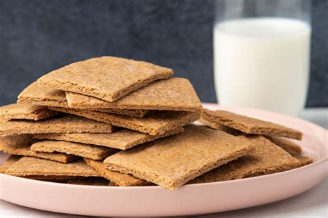 classic-graham-crackers-recipe-you-will-want-to-make image