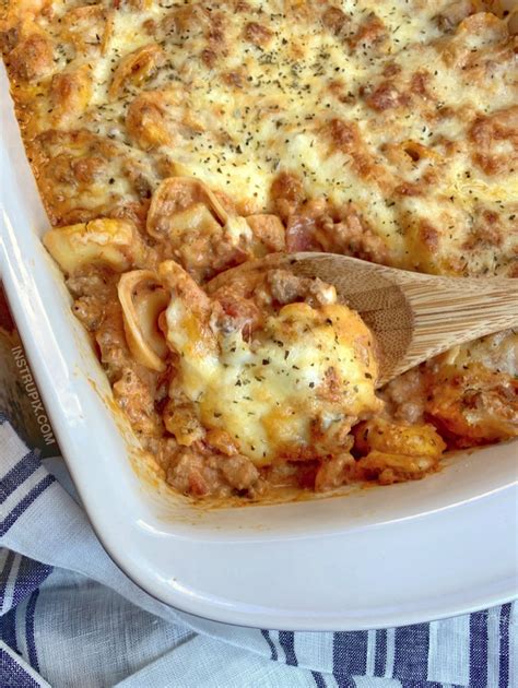 easy-cheesy-baked-tortellini-with-meat-sauce image